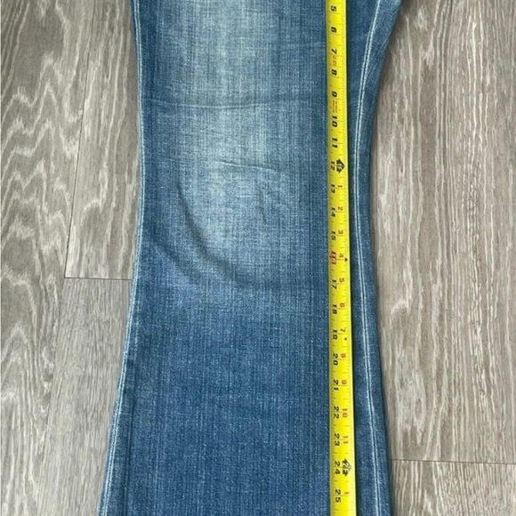 Vintage The Legend Vintage wash jeans- size 32. - Picture 6 of 9